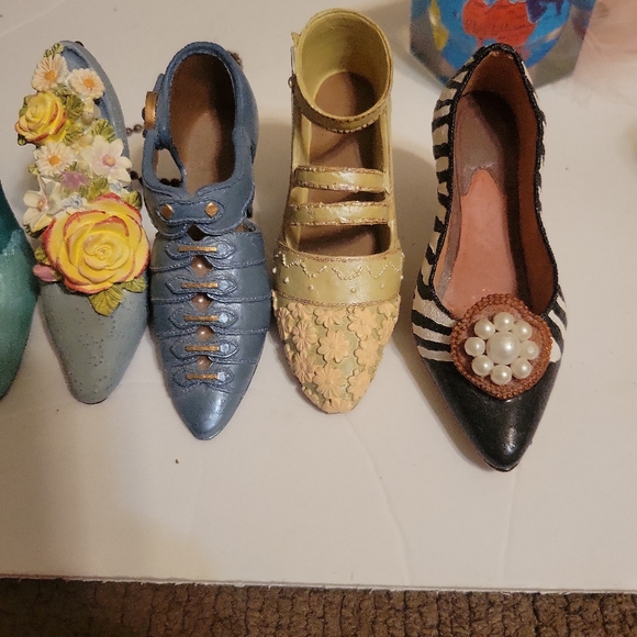 6 vintage shoe figurines collectables - Picture 3 of 5